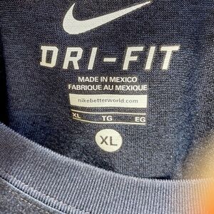 Nike Dri-Fit Men's Black Short Sleeve Tee - SZ XL